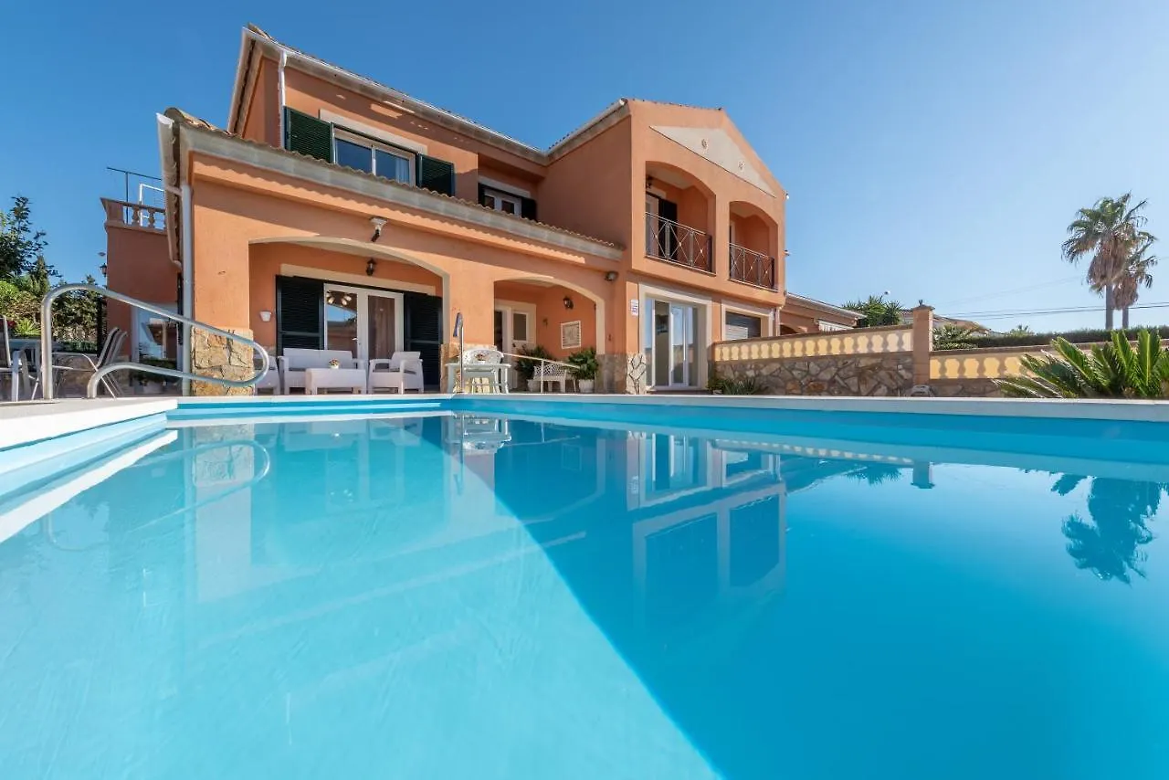 Chalet Casa Noa Villa Llucmajor  Spain